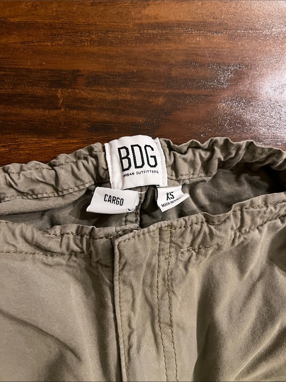 Urban Outfitters BDG Low Rise Olive Cargo Pants with Elastic Ankles Size XS - Picture 5 of 10